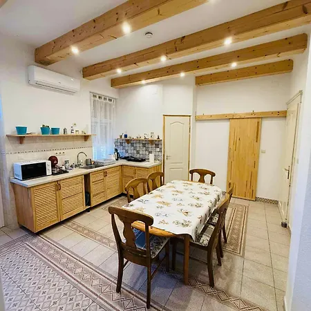 בית נופש Irma Vendeghaz