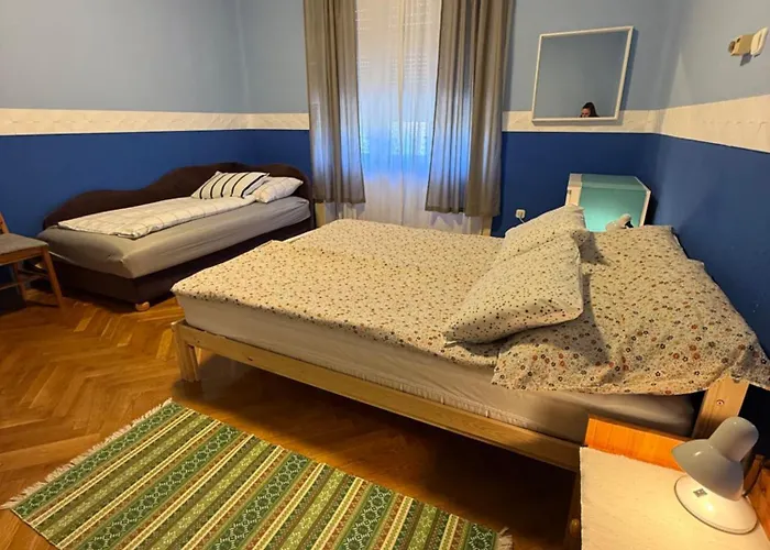 Irma Vendeghaz Case de vacanță *