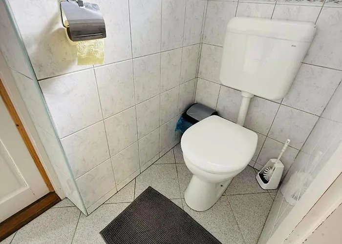 Irma Vendeghaz Case de vacanță *